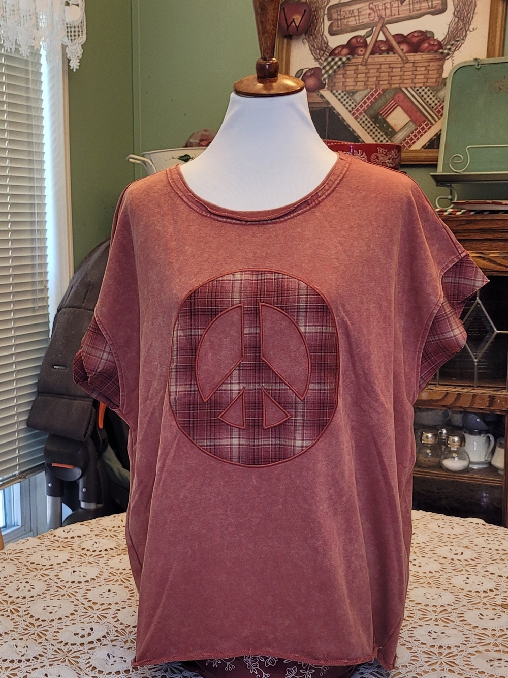 Umgee Rust Plaid Peace Sign Top NWT